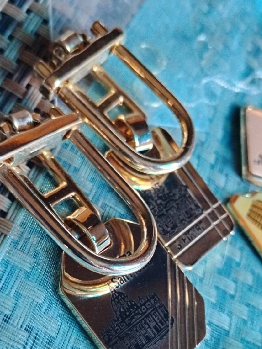 Roma Souvenir Keychain Set - Gold and Silver